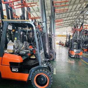 Xe Nâng Dầu FDZN 2.0 – 3.0 Tấn Toyota - Cải Tiến, Mạnh Mẽ, Giá Cạnh Tranh